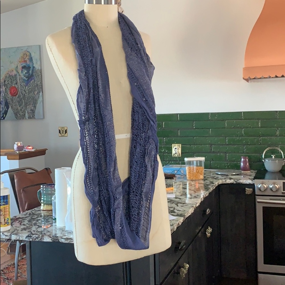 Infinity scarf